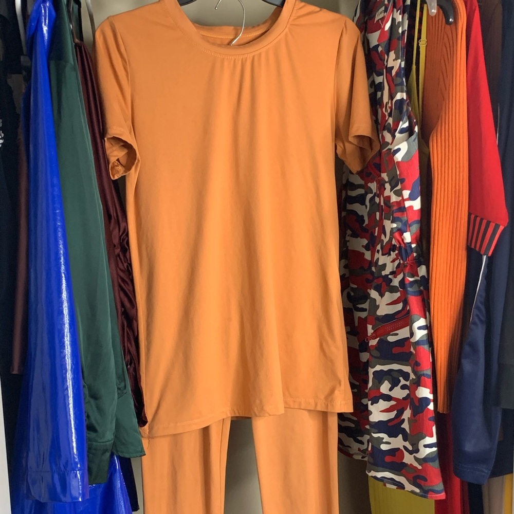 ORANGE TWO PIECE SET